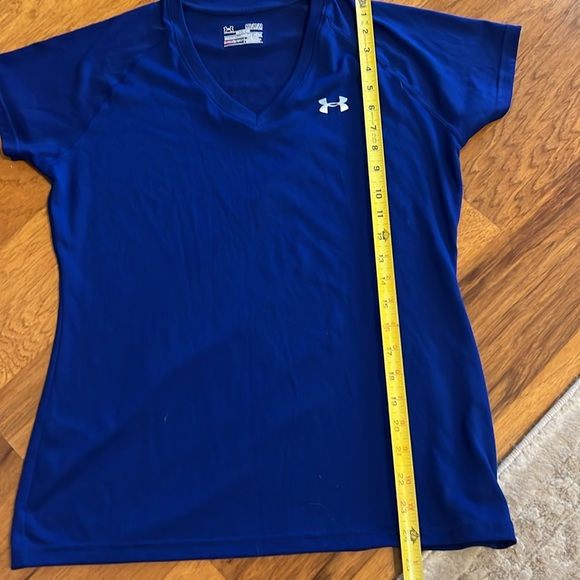 Under Armour‎ tshirt - Picture 6 of 10